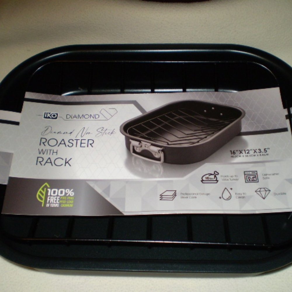 IKO~DIAMOND NON-STICK DEEP ROASTER WITH STEEL V-SHAPE RACK~NEW/PKG